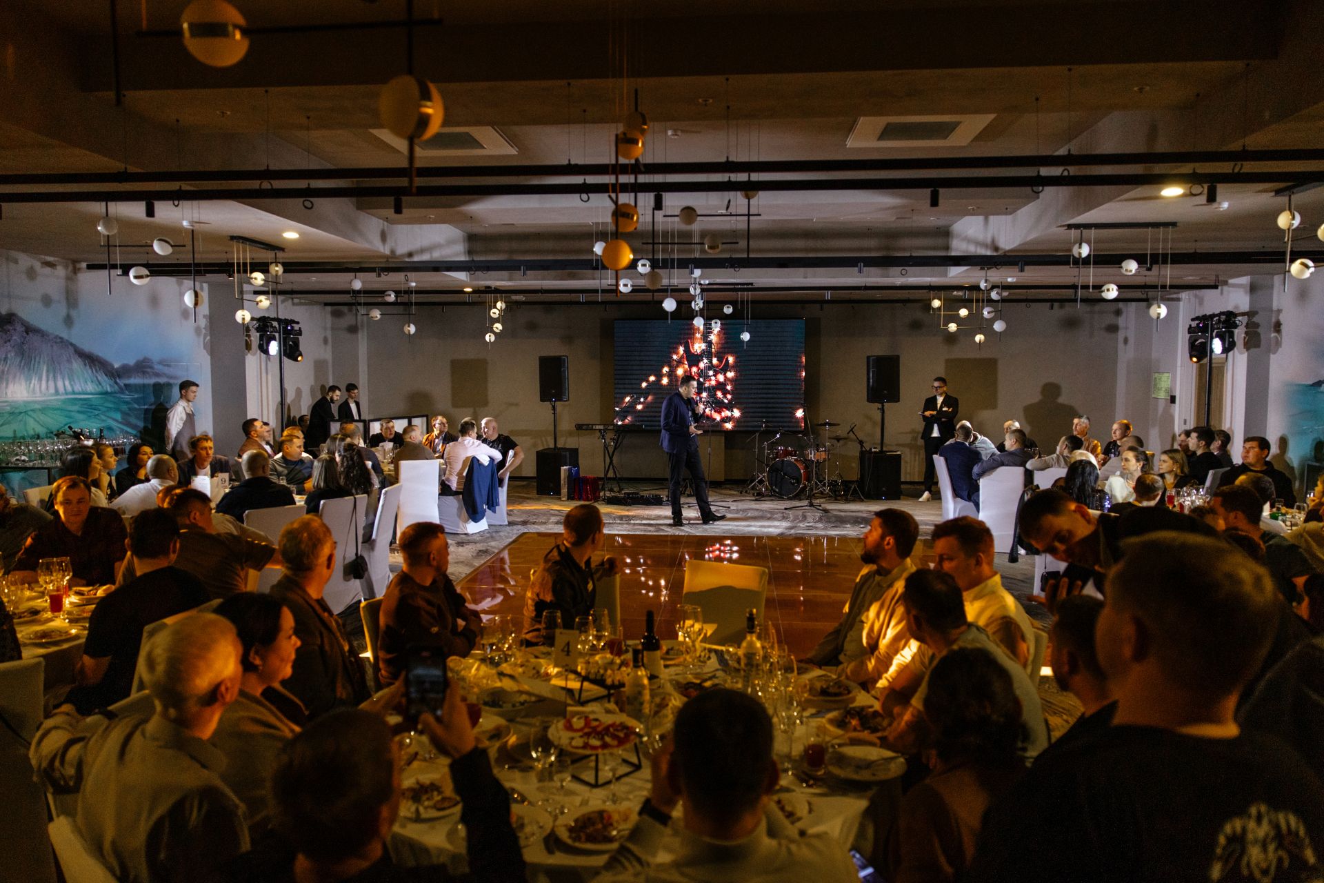 Новогодний корпоратив в Domina Пулково